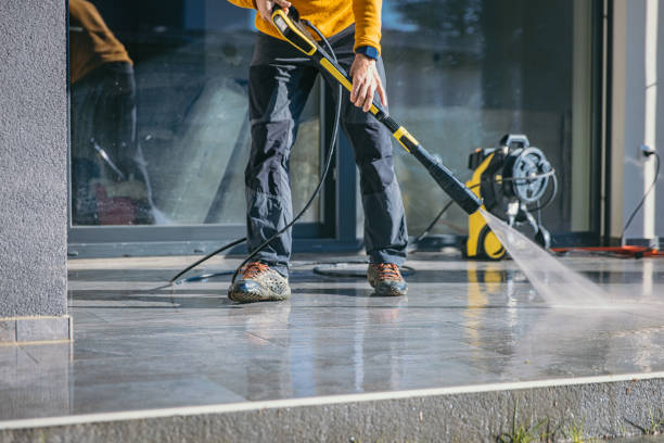 Why Choose Our Certified Pressure Washing Experts for Your Project Needs in Lake Magdalene, FL?