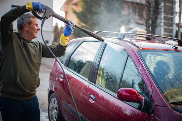 Best Garage Pressure Washing  in Lake Magdalene, FL